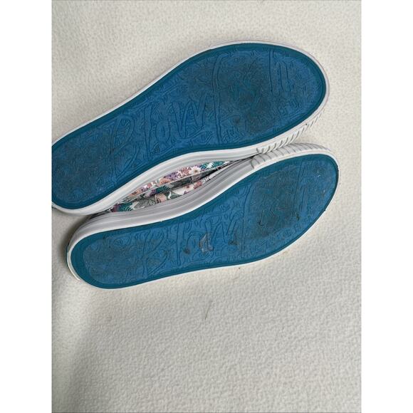 Blowfish Sneaker 8.5 Slip-on Floral Pattern Comfort Shoe Sneaker Teal Bottom - Picture 6 of 6